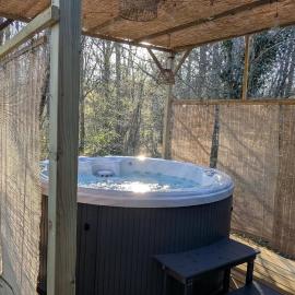 chalet Vital avec Spa privatif, готель у місті Biron