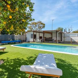Sunny 3BDR Apt with Pool in Ferreiras by LovelyStay