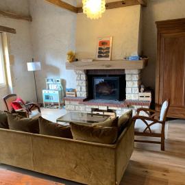Maison de campagne-proche Parc Le Pal, hôtel à Diou