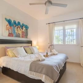 Apartamento LaQuinta Golf, hotel a Benahavís