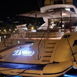 Bateau Mangusta 92, Hotel in Cannes