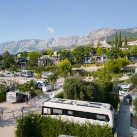 Medora Orbis Camping Pitches, hotel in Podgora