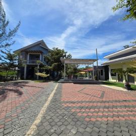 Rumah Tepi Sungai KB