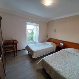 바르졸에 위치한 호텔 Logis Hôtel du Pont d'Or