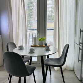 Foliate Living Taimi