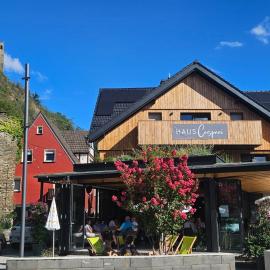 Haus Caspari: Altenahr şehrinde bir otel