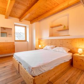 More e lamponi, hotel in Andogno