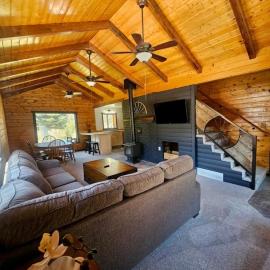 Charming Canyon Cabin, hotel u gradu 'Cedar City'