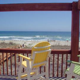 Ocean Breeze, Beautiful Ocean Front Townhome, hotelli kohteessa Kure Beach