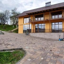 Cabana Ene Strada Poienari nr 13 A, hotel en Râmnicu Vâlcea