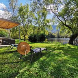 Les Pyrénées au bord de l'eau, de 2 à 7 personnes, hotel a Barbazan