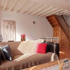 Parfait pour les amoureux de la nature: maison 2 chambres avec jardin, proche forêt et château - FR-1-581-74, hotel a Senonches