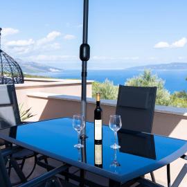 Peaceful flat with stunic view, comfort terrace,pet welcome,7001