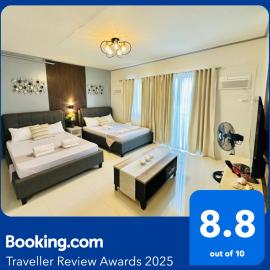 Palawan Twin-Bed Resort-Condo Homes with Balcony, FREE Pool , FREE Parking near Airport - B1 7Kunzite, hotelli kohteessa Puerto Princesa City