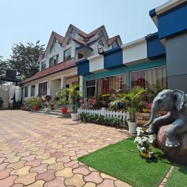 Prashaanti Tourist lodge and Restaurant, hotel em Bongaigaon