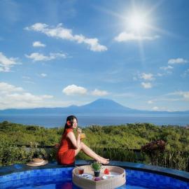 Reynten Hill, hotel in Nusa Penida