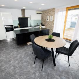 Riedwohnung 1- Lustenau، فندق في لوستيناو