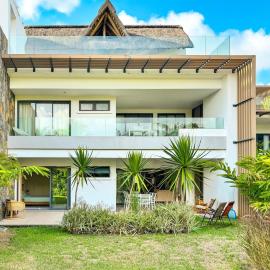 Blue Zebra - Pool, River, Sea, Chic 3BR Apt Oasis