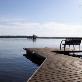Cozy 4BR Lakeside Cottage with Sauna, hotel in Lahti