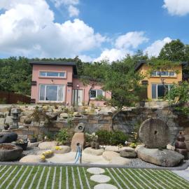 비우리게스트하우스, Hotel in Kujŏm