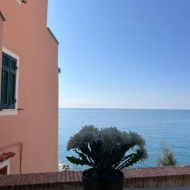 Vibes 5terre, hotel u gradu Riomađore
