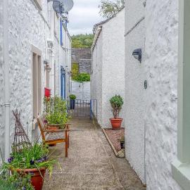 Green Door - Kirkcudbright