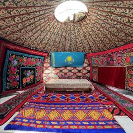 Bakytzhan hotel, hotel in Kurmenty