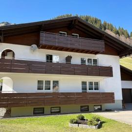 Gästehaus Scherrer, hotel in Mittelberg