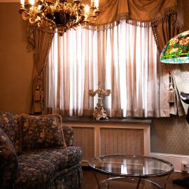 Chateau Connellsville Victorian Era Suite, ξενοδοχείο σε Connellsville