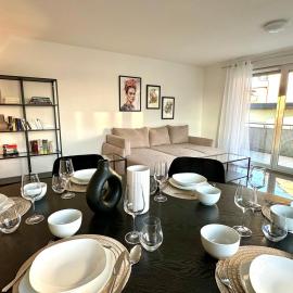 BONNYSTAY Rheinfelden - 5 Personen - Küche - Parkplatz - Terrasse