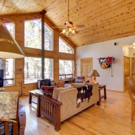 Scenic Deck + Horse Corral: Pinetop-Lakeside Cabin, hotel Pinetop-Lakeside-ban
