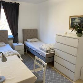 Nära till allt, i delad lägenhet, hotel in Ystad