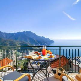 Amasdomi Apartments - Ravello، فندق في رافيلو