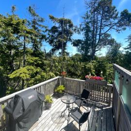 Brown's Beach Guest Suite, hotell sihtkohas Ucluelet