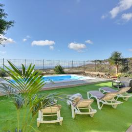Apartment Private Heated Pool