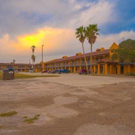 OYO Hotel Kingsville - Hwy 77, hotel u gradu 'Kingsville'