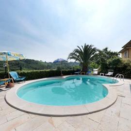 Villa Il Rustichino, country Villa with Pool