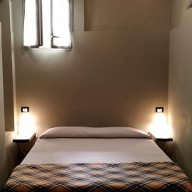 HOST4U - AGRITURISMO Il Geco III, Appartamento Piano Terra, hotell i Civezza