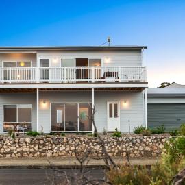Seven by the Sea, hotel din Kingscote
