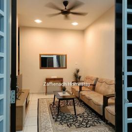 Zaffienadh Homestay Bahau, hotel di Bahau