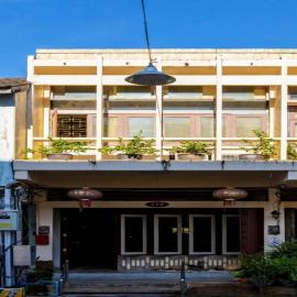 OYO 75469 Baan Kong Hostel