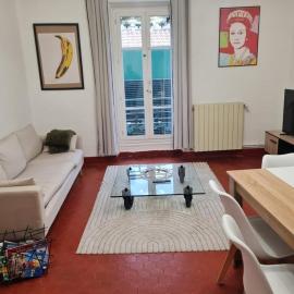 Appartement Duplex nimes centre160m2 climatisation 3 chambres avec parking