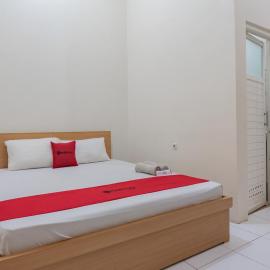 RedDoorz near Universitas Siliwangi Tasikmalaya, hotel in Tasikmalaya
