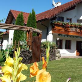Privatzimmer am Weinbrunnen – hotel w mieście Vorchdorf