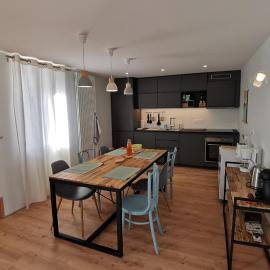 Rue Bara, hotel u gradu Roskof