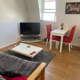 Self contained one bedroom flat in the heart of Brighton, close to the beach
