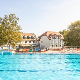 Mosonmagyaróvár में, होटल Aqua Hotel Termál