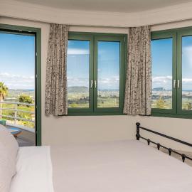 Fagias Luxury Apartment, by ZanteWize
