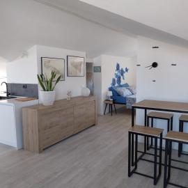 Mansarda openspace Casa delle rondini, Hotel in Roseto degli Abruzzi
