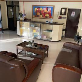 ESA Hotel powered by Jekav Hotel, hotel in Roxas